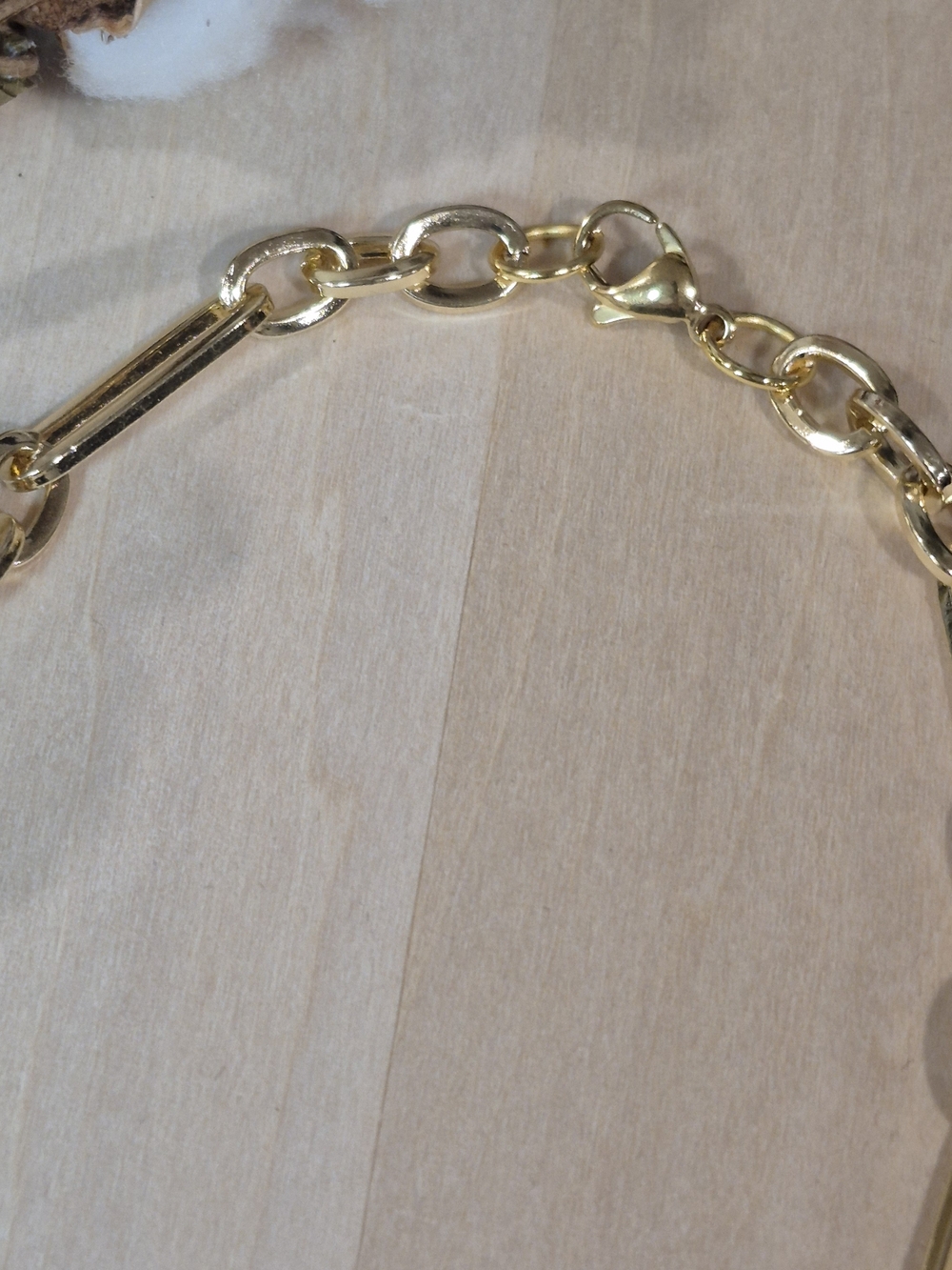 💚💛NEW💚💛 STUNNING!! PaperClip Green Natural Stone And CZ Horseshoe Necklace - Picture 10 of 13